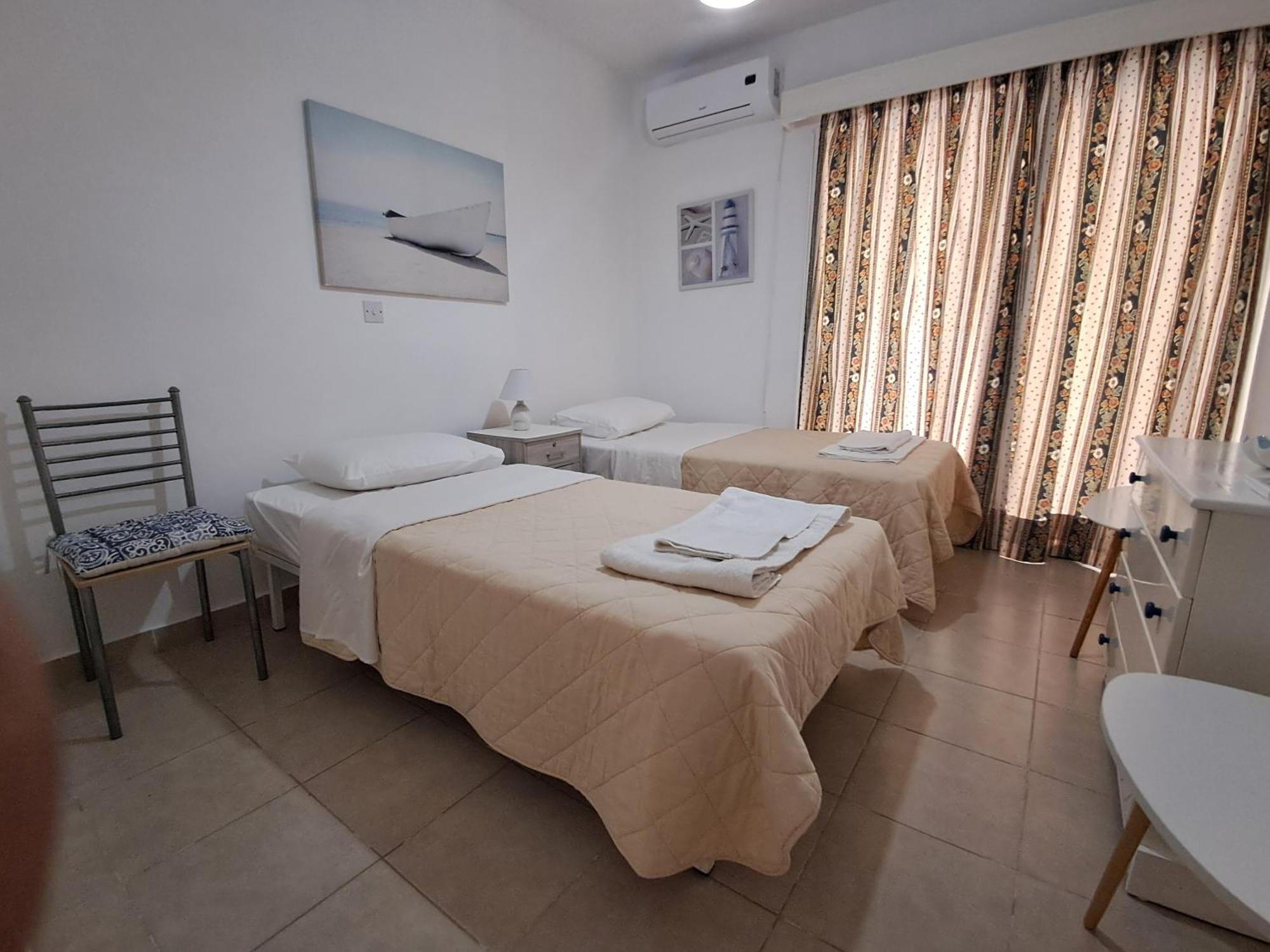Lca2 Flat For You Apartment Larnaca Luaran gambar