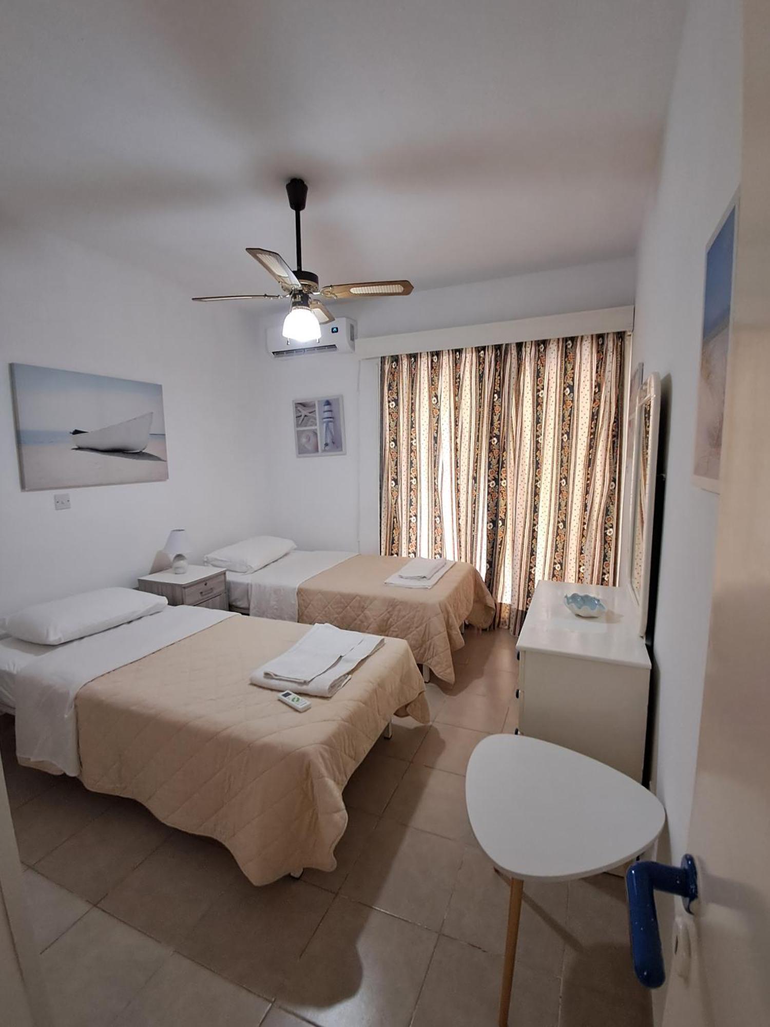 Lca2 Flat For You Apartment Larnaca Luaran gambar