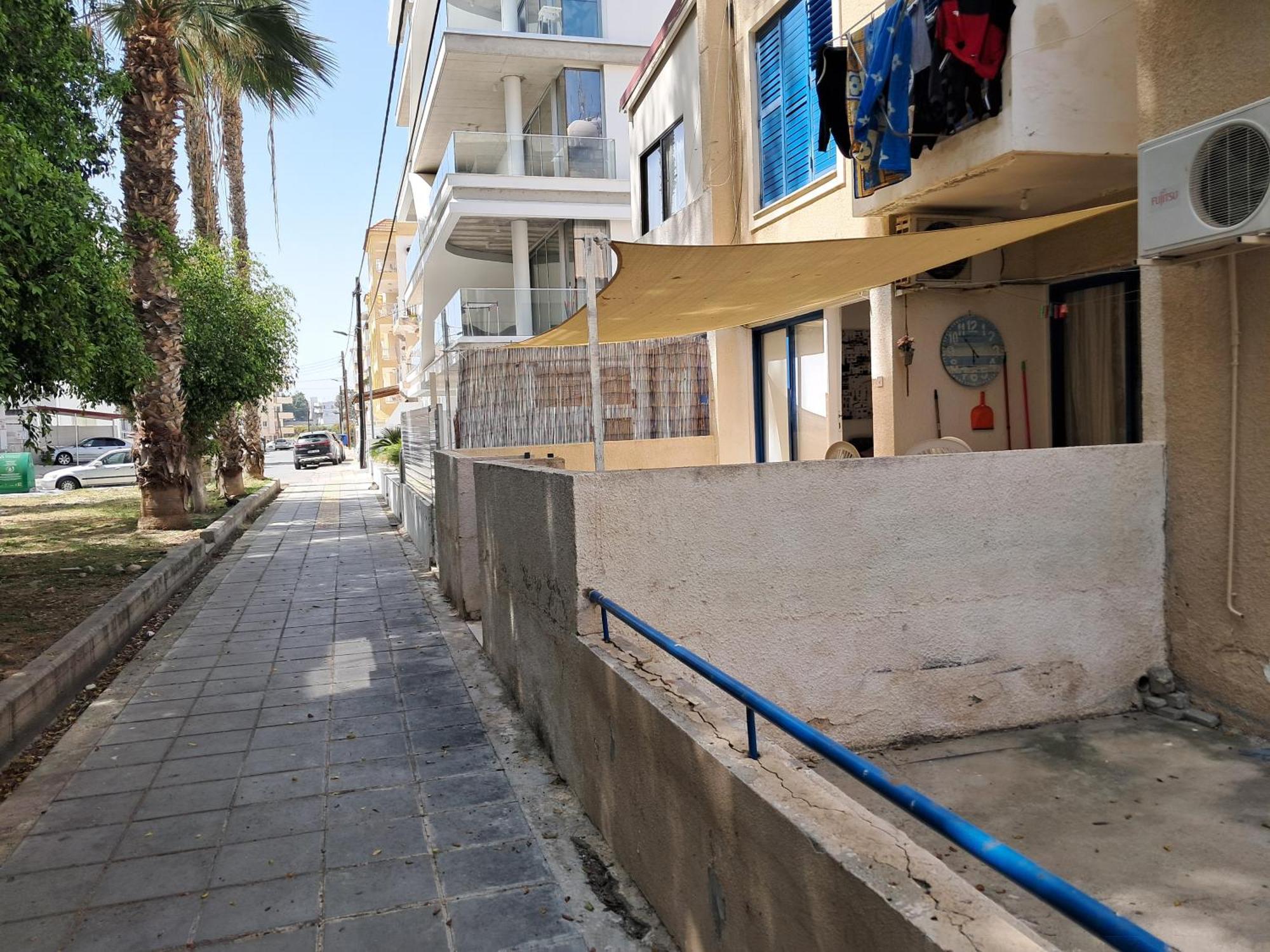 Lca2 Flat For You Apartment Larnaca Luaran gambar