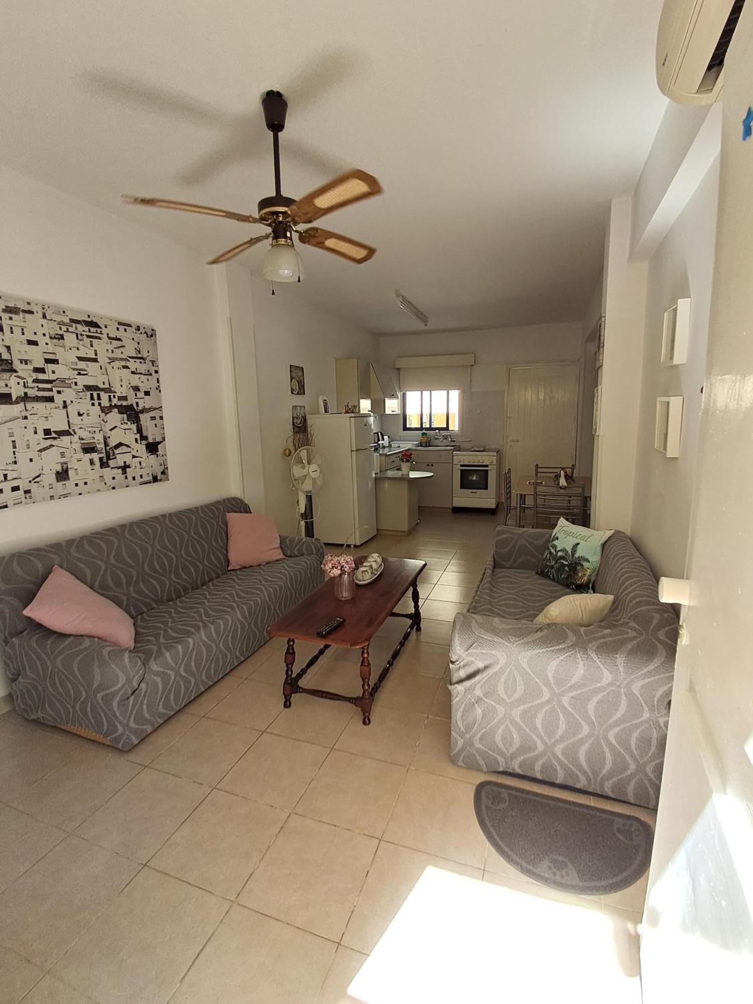 Lca2 Flat For You Apartment Larnaca Luaran gambar