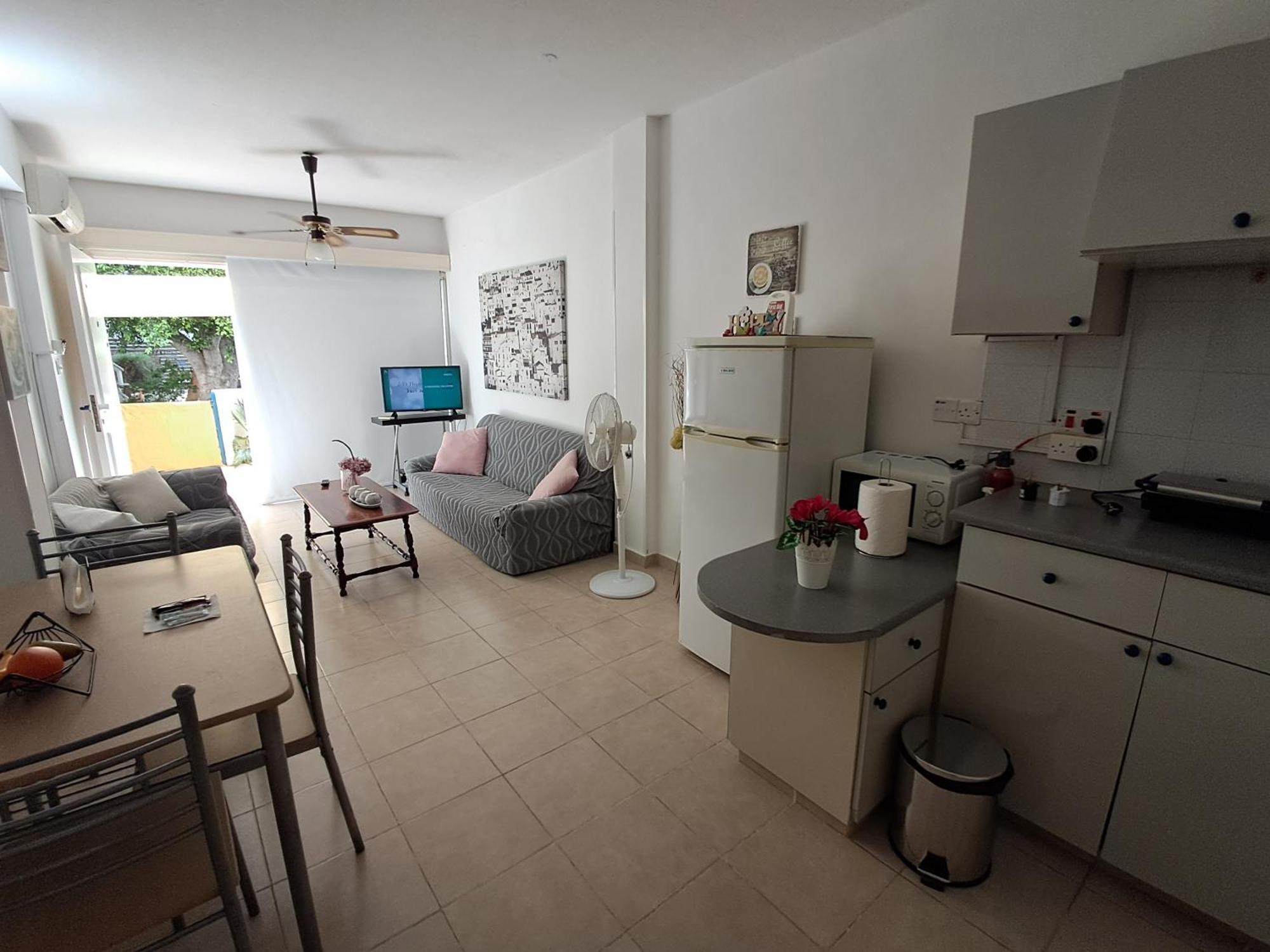 Lca2 Flat For You Apartment Larnaca Luaran gambar