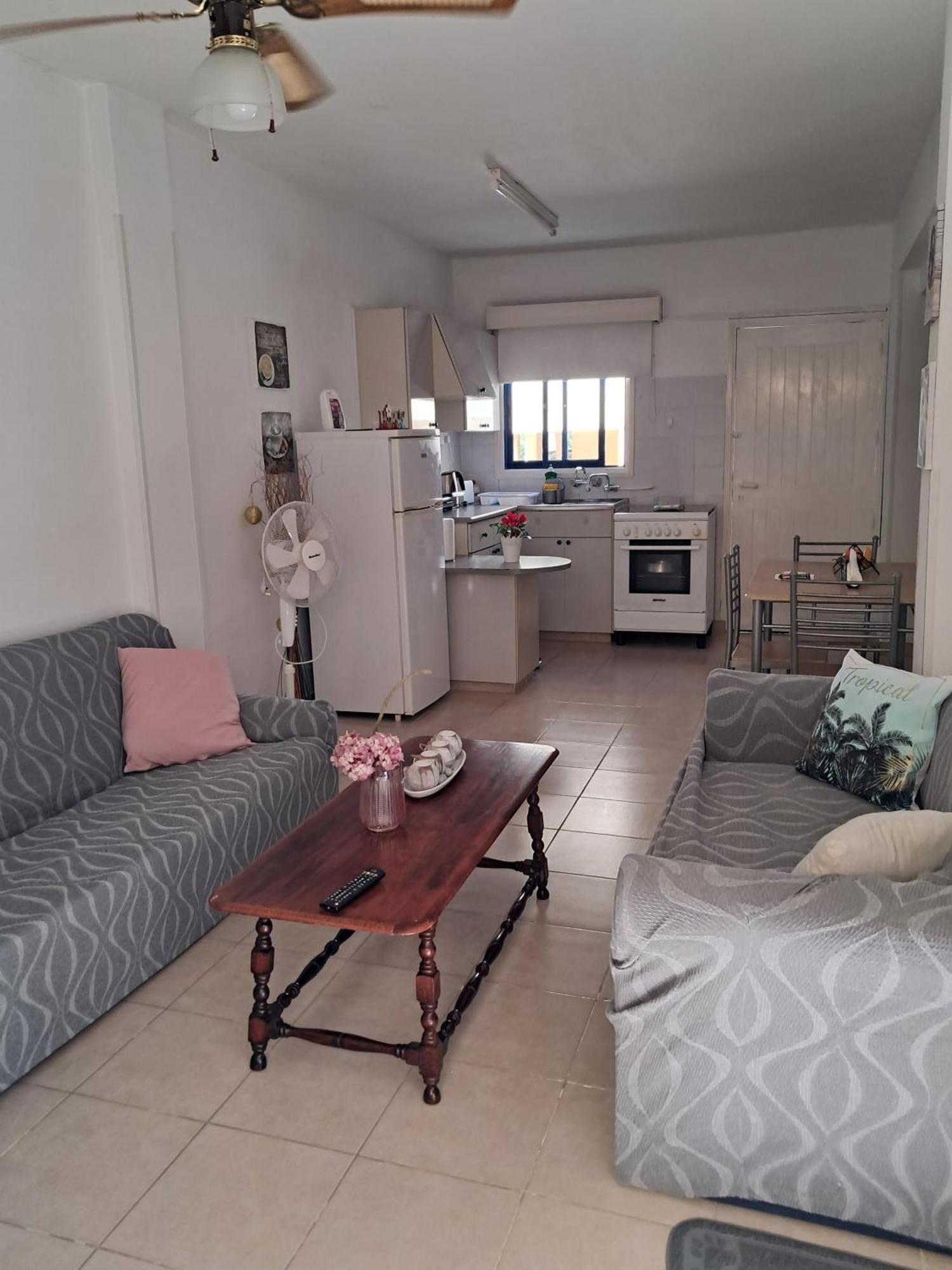 Lca2 Flat For You Apartment Larnaca Luaran gambar
